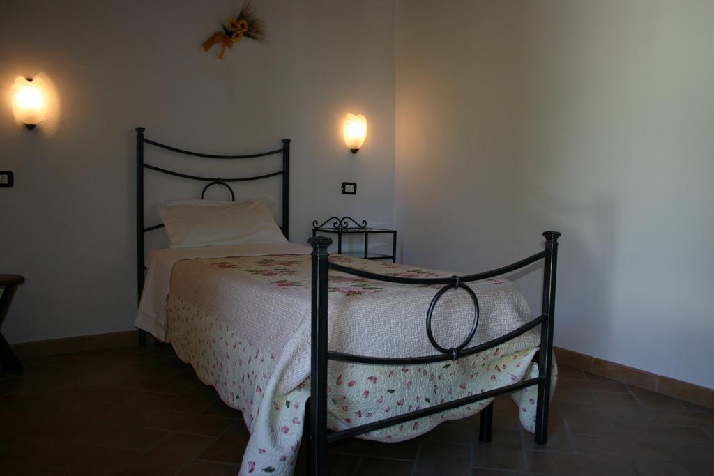 Il Poggiolo Villa Montieri Room photo